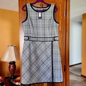Classic Tommy Hilfiger Sleeveless Ladies Dress - Size 14 NWT